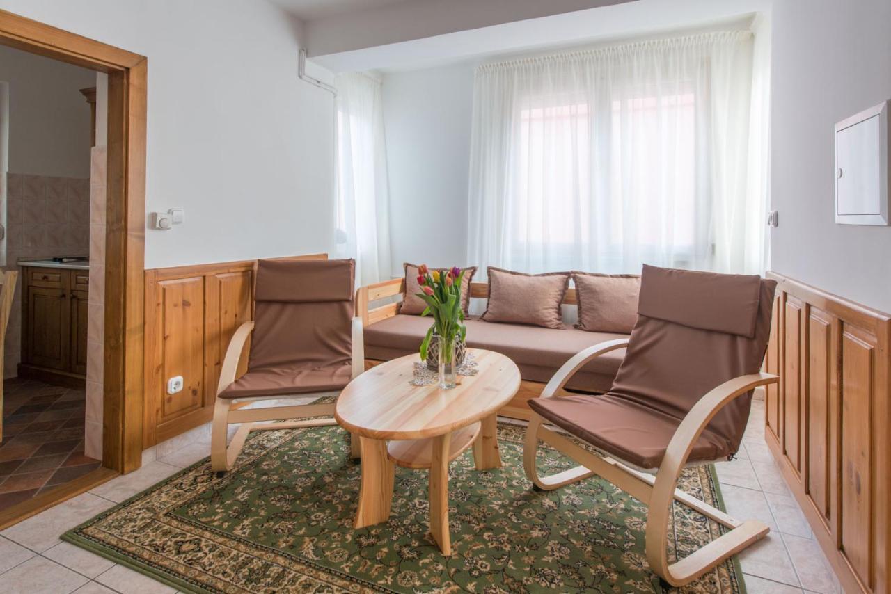 Hajdu Apartman 3. Hajduszoboszlo Exterior photo